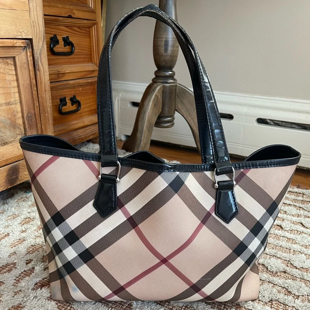 Burberry Nova Check Tote - Picture 4 of 12
